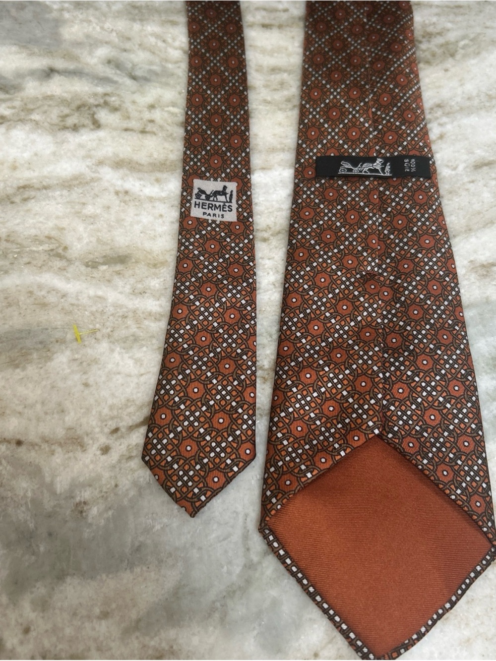 Hermes Paris Men's Vintage 100% Silk Tie brown . Estate sale . Genuine designer